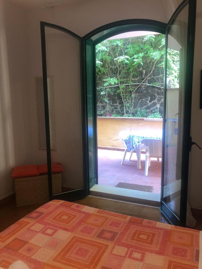 Beach Apartments Patrizia 陶尔米纳 外观 照片