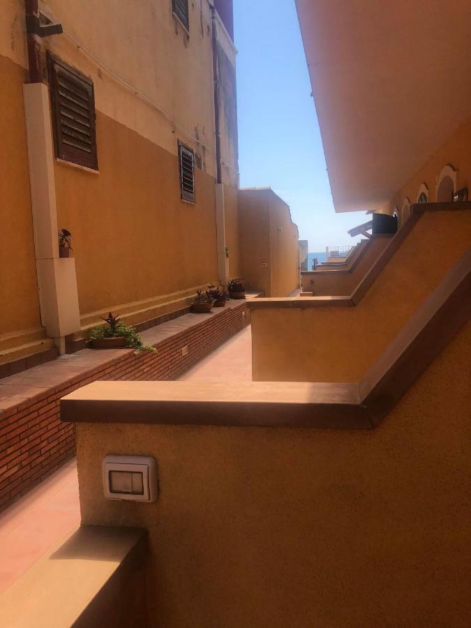 Beach Apartments Patrizia 陶尔米纳 外观 照片